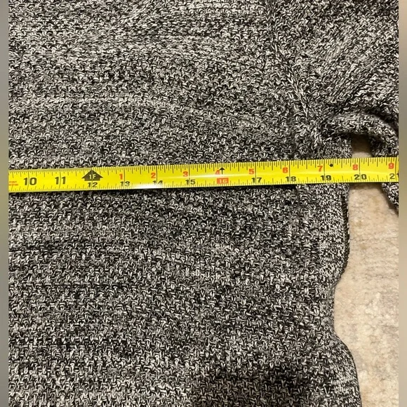 Banana Republic Black Marbled Knit V-Neck Sweater Side Zips Long Sleeve Large - Picture 9 of 11